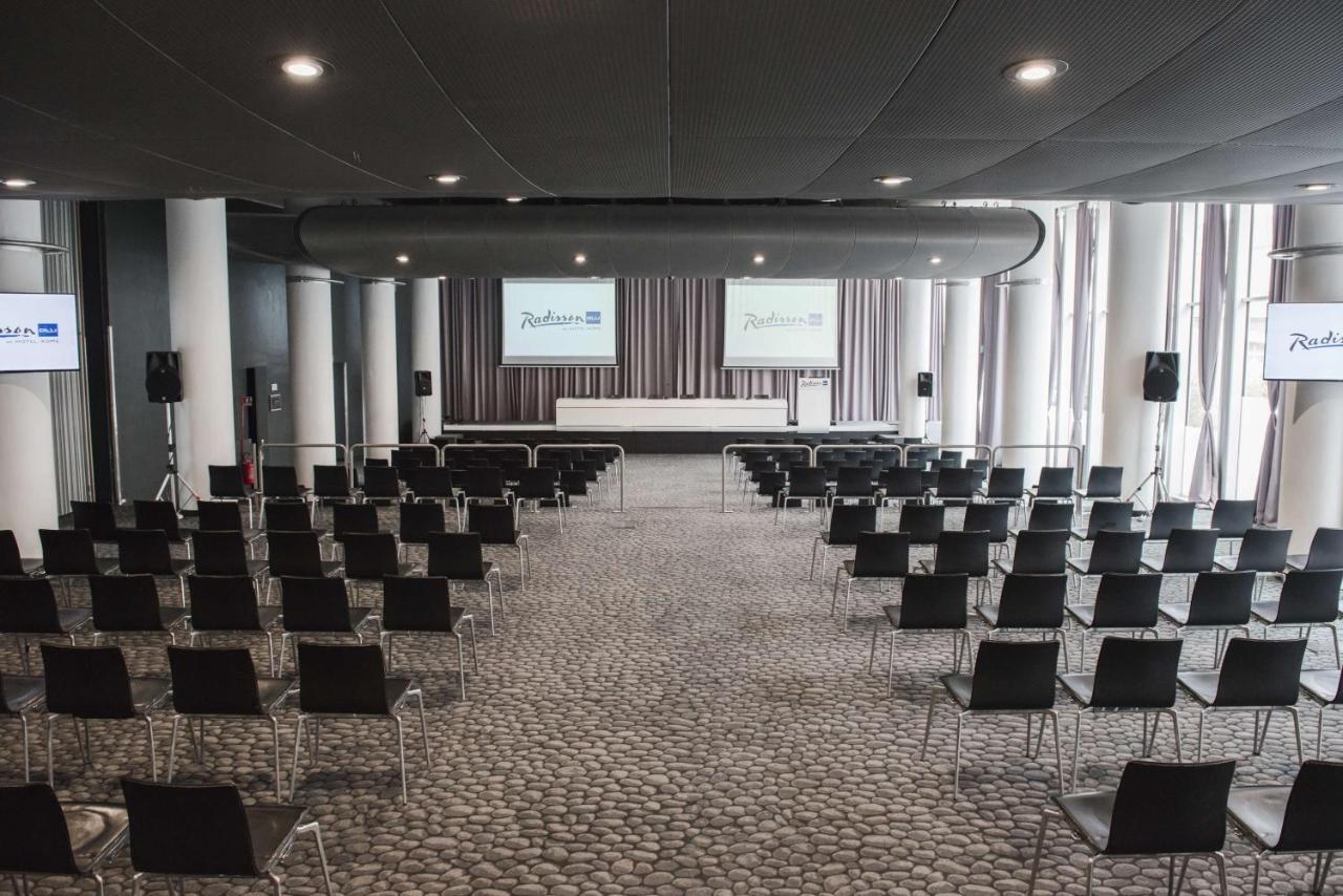 Radisson Blu Es. Hotel, Roma Exterior foto The auditorium