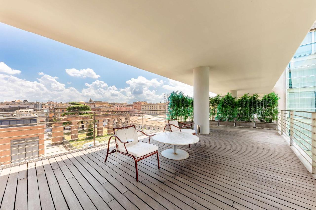 Radisson Blu Es. Hotel, Roma Exterior foto The Sky Garden